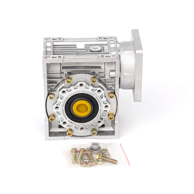 သင်၏လက်ရှိဂီယာမော်တာသည်ညအချိန်တွင်သင့်ကိုစောင့်ရှောက်နေသည်